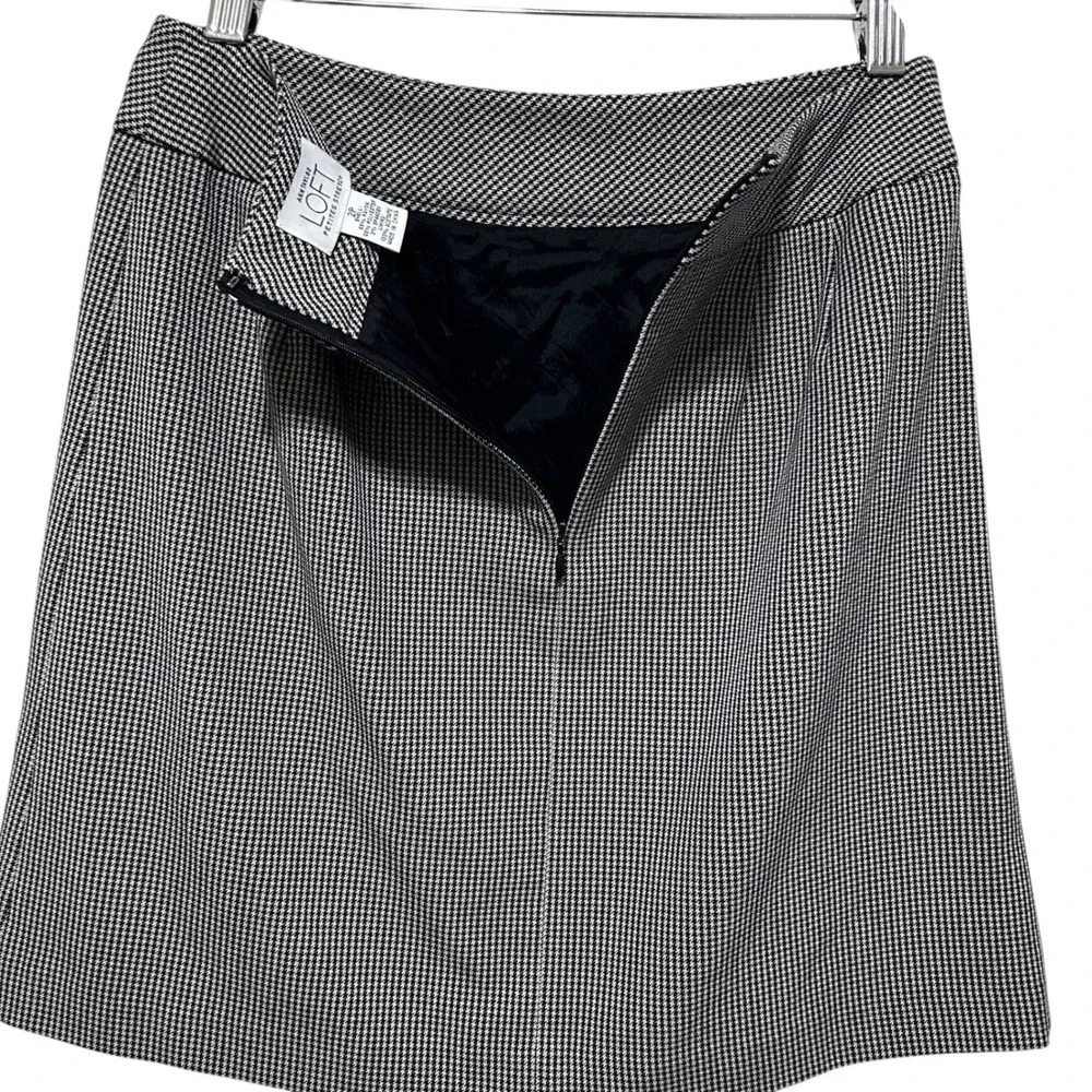 Ann Taylor Loft Petites Stretch Skirt 2P Black White Houndstooth‎ Pleated Lined
